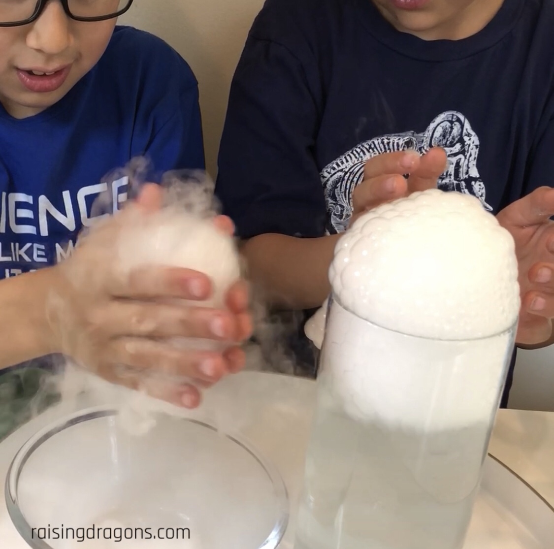 Boo Bubbles Bouncing Smoke - Dry Ice Bubbles Experiment